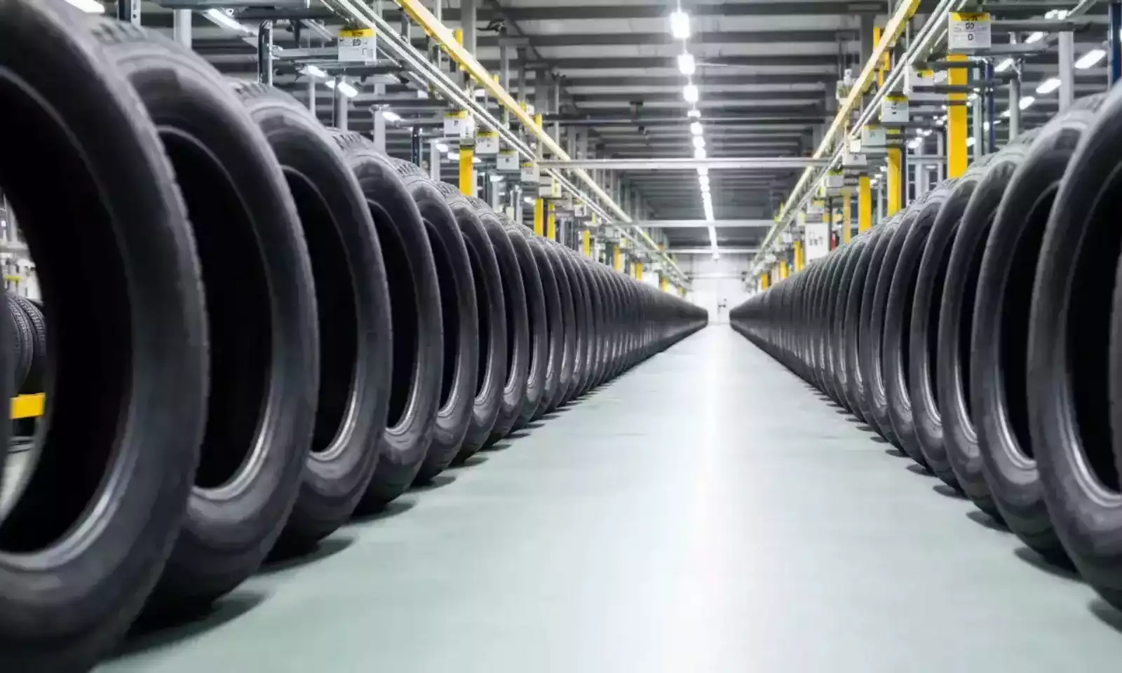 Contextos de uso e impacto da estrutura do pneu em diferentes veículos