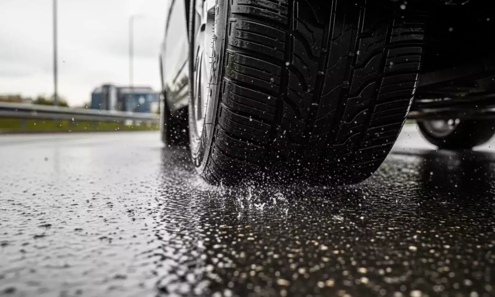 Sensor de monitoramento em pneu inteligente